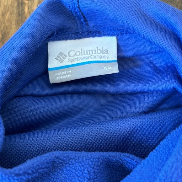 Columbia fleece pullover. - Picture 9 of 9
